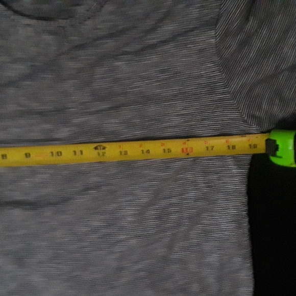 🖤Forever 21 Mens Striped Cropped T Shirt - Picture 5 of 6